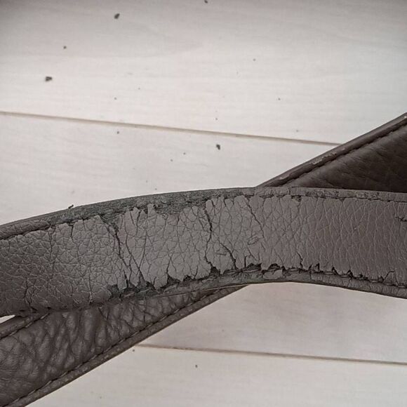 Perlina New York Womens Snake Pattern Embossed Leather Shoulder Bag Gray & Cream - Picture 5 of 7